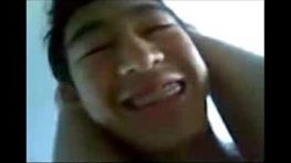 หลุดนักเรียน ม.ต้นมอปลาย หนุ่มวัยรุ่นน้อยหน้าใสโดนหลอกมาเย็ดกับอาจารย์นักเรียน ม.ต้นปีสองก้มลงมาดมหี แล้วเลียแตด ให้เย็ดฟรีเปิดสบายตัวเวลานี้